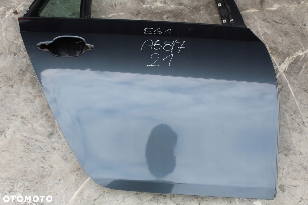 DRZWI TYŁ TYLNE PRAWE BMW E61 A68 PLATINUM GRAU - 3
