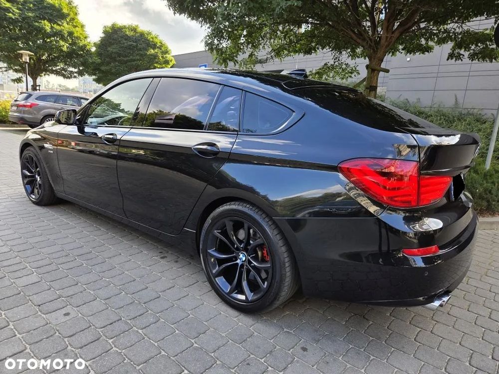 BMW 5GT - 18
