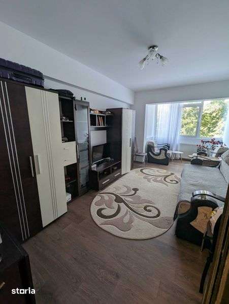 Apartament 2 camere cu curte si parcare din 2014 — fotografia 1