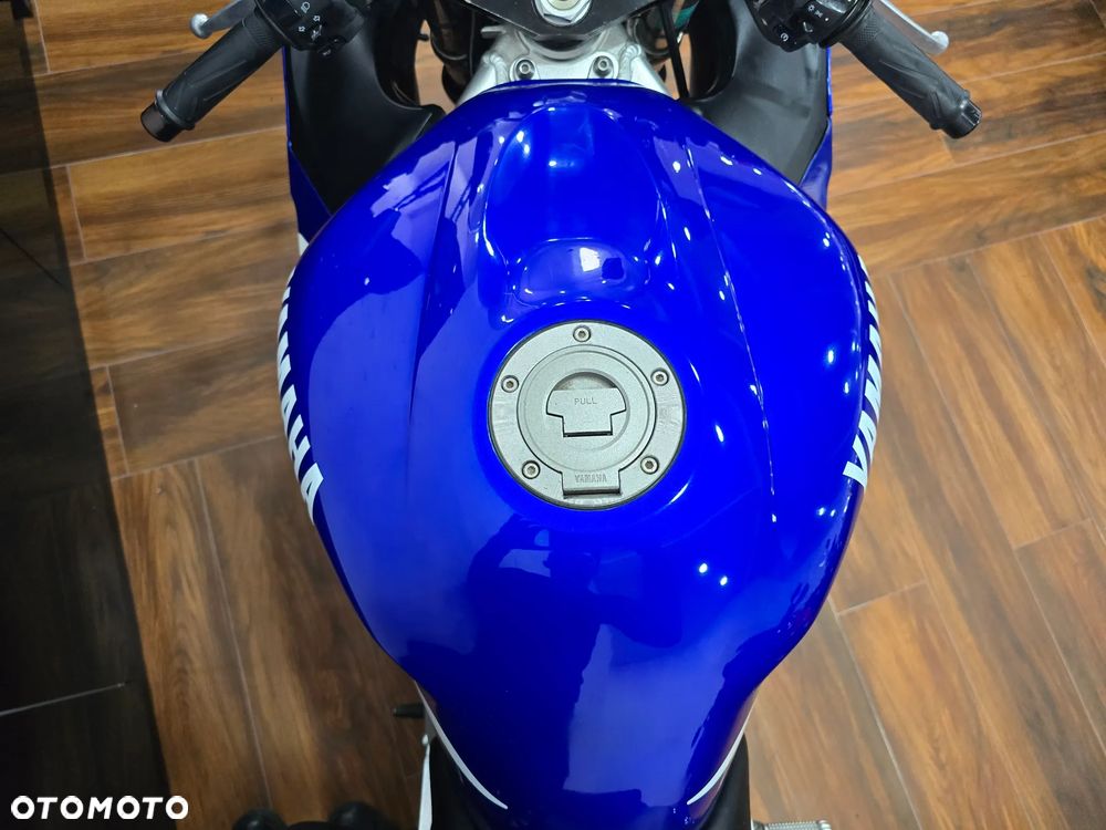 Yamaha R6 - 18