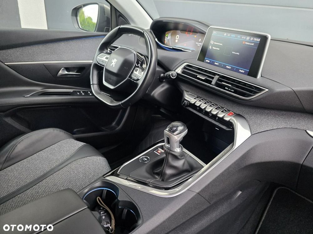 Peugeot 3008 - 5