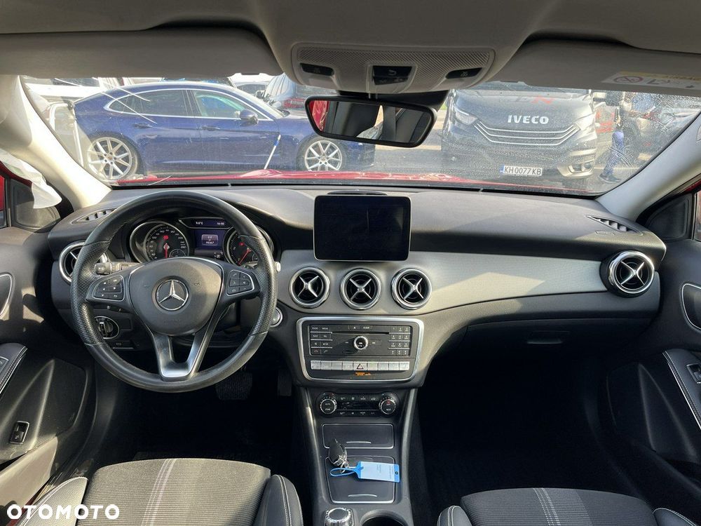 Mercedes-Benz GLA 200 (CDI) d 4Matic 7G-DCT Style - 11