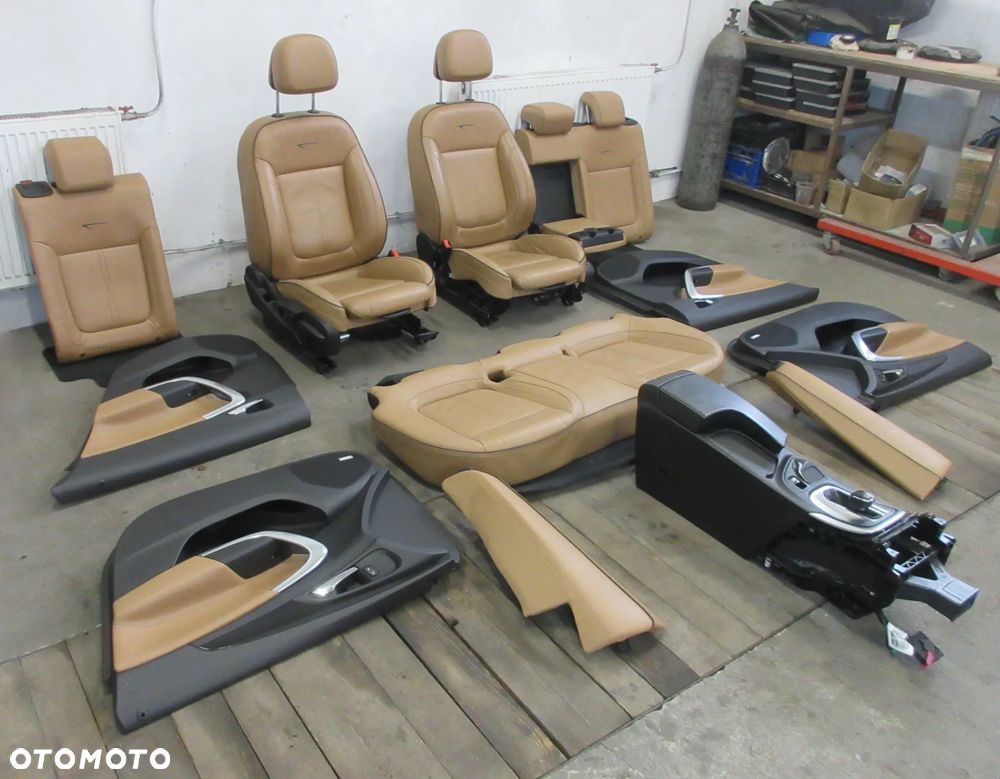 FOTEL KANAPA WNĘTRZE ŚRODEK TAPICERKA FOTELE INDIVIDUAL OPEL INSIGNIA A - 2