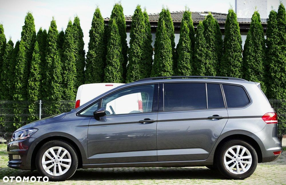 Volkswagen Touran - 3