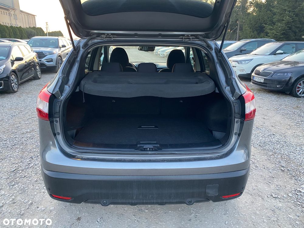 Nissan Qashqai 1.6 DIG-T N-Connecta - 19