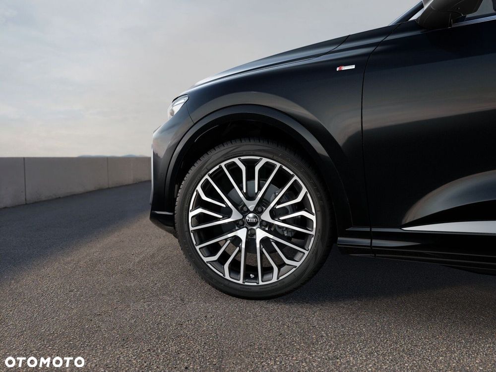 Audi Q5 Sportback - 6