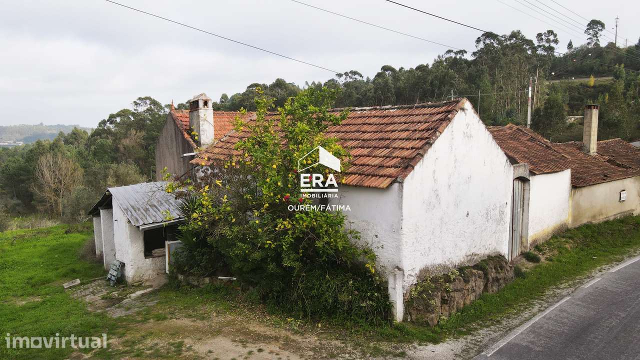 Duas Moradias em Gondemaria, Ourém - Grande imagem: 4/29