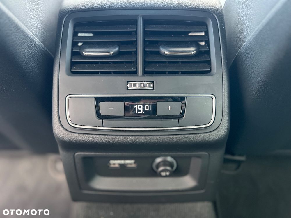 Audi A4 Avant 40 TDI quattro S tronic advanced - 28