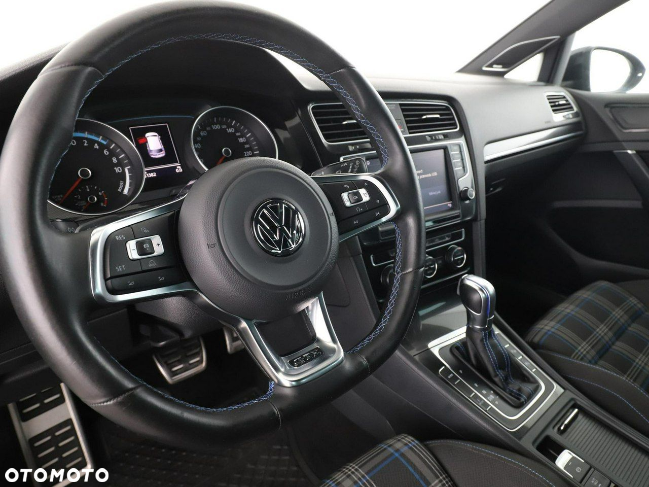 Volkswagen Golf 1.4 GTE Plug-In-Hybrid DSG - 14