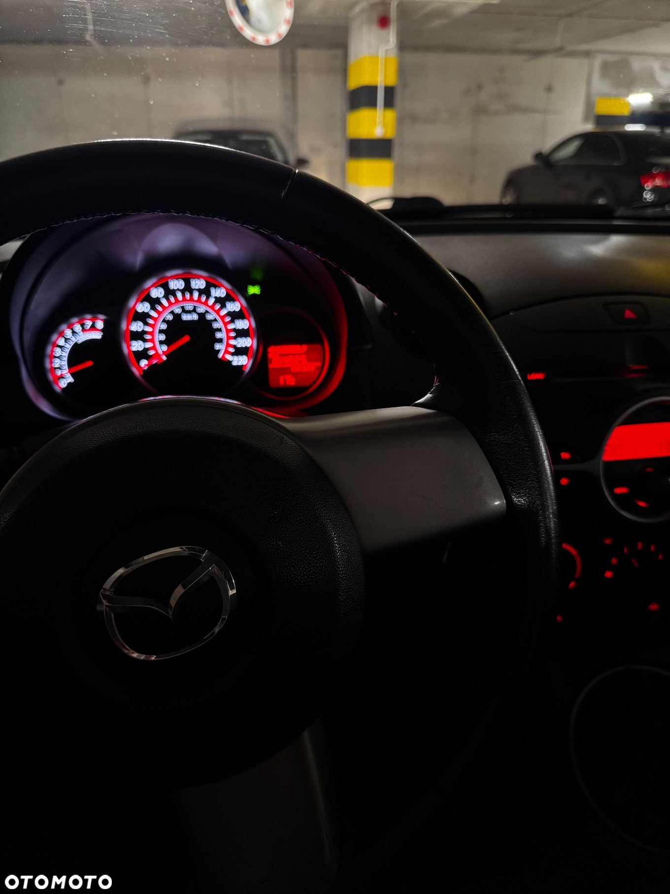 Mazda 2 1.3 Exclusive - 9