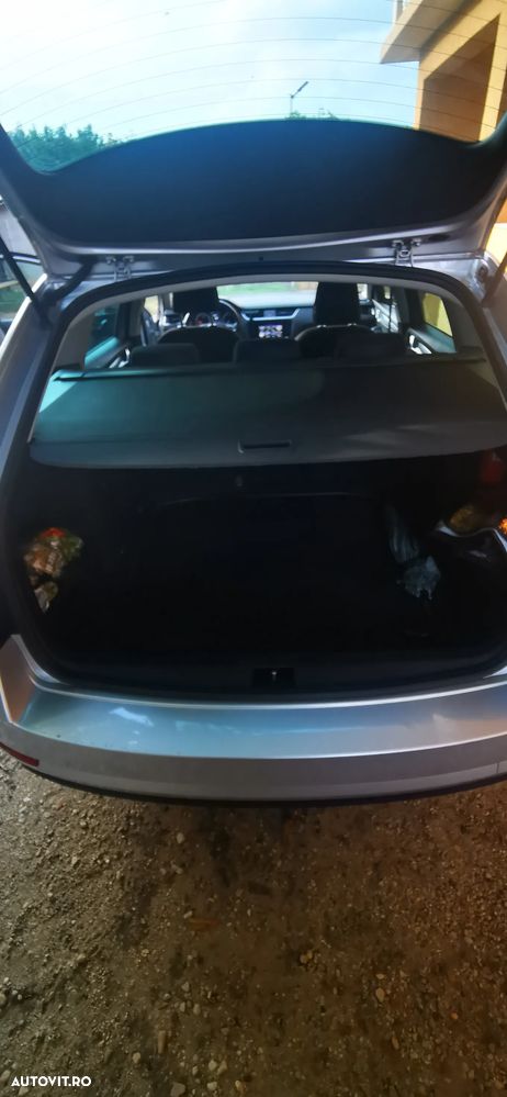 Skoda Octavia Combi Diesel 1.6 TDI Style - 5