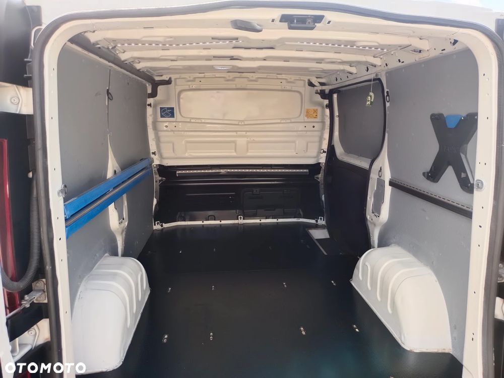 Renault Trafic - 1