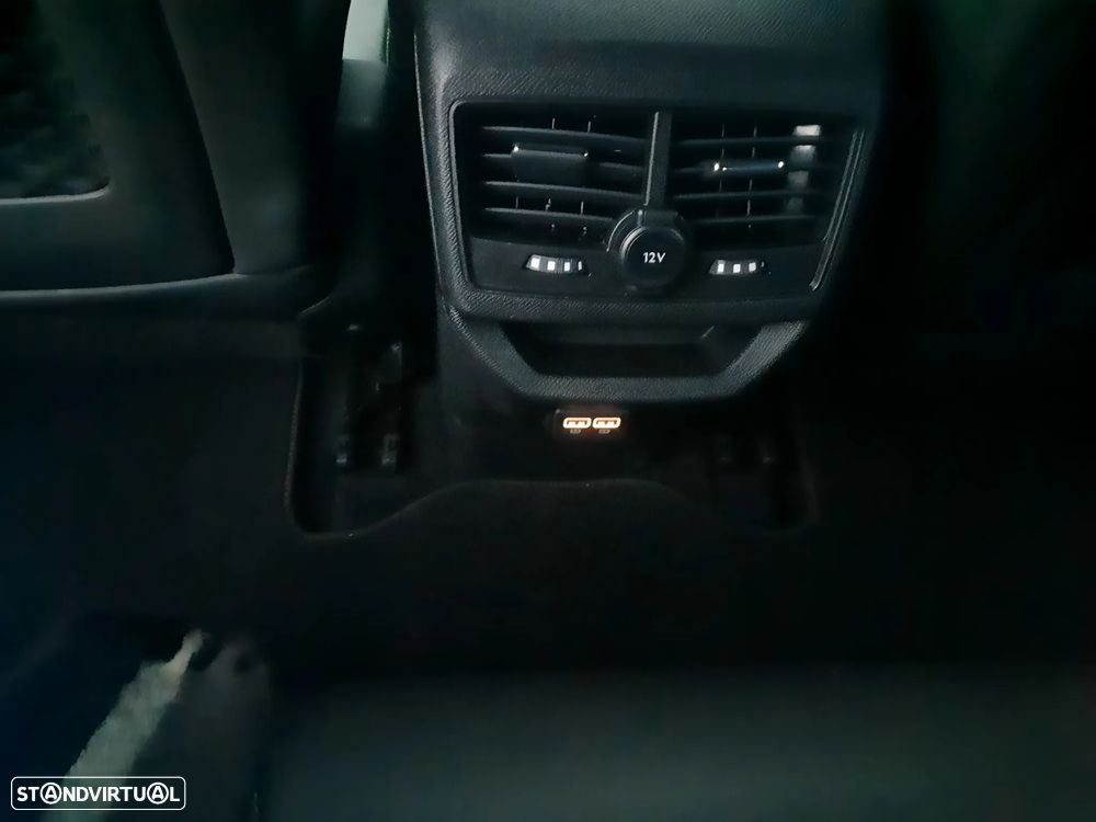 Peugeot 3008 1.6 Hybrid4 GT e-EAT8 - 33