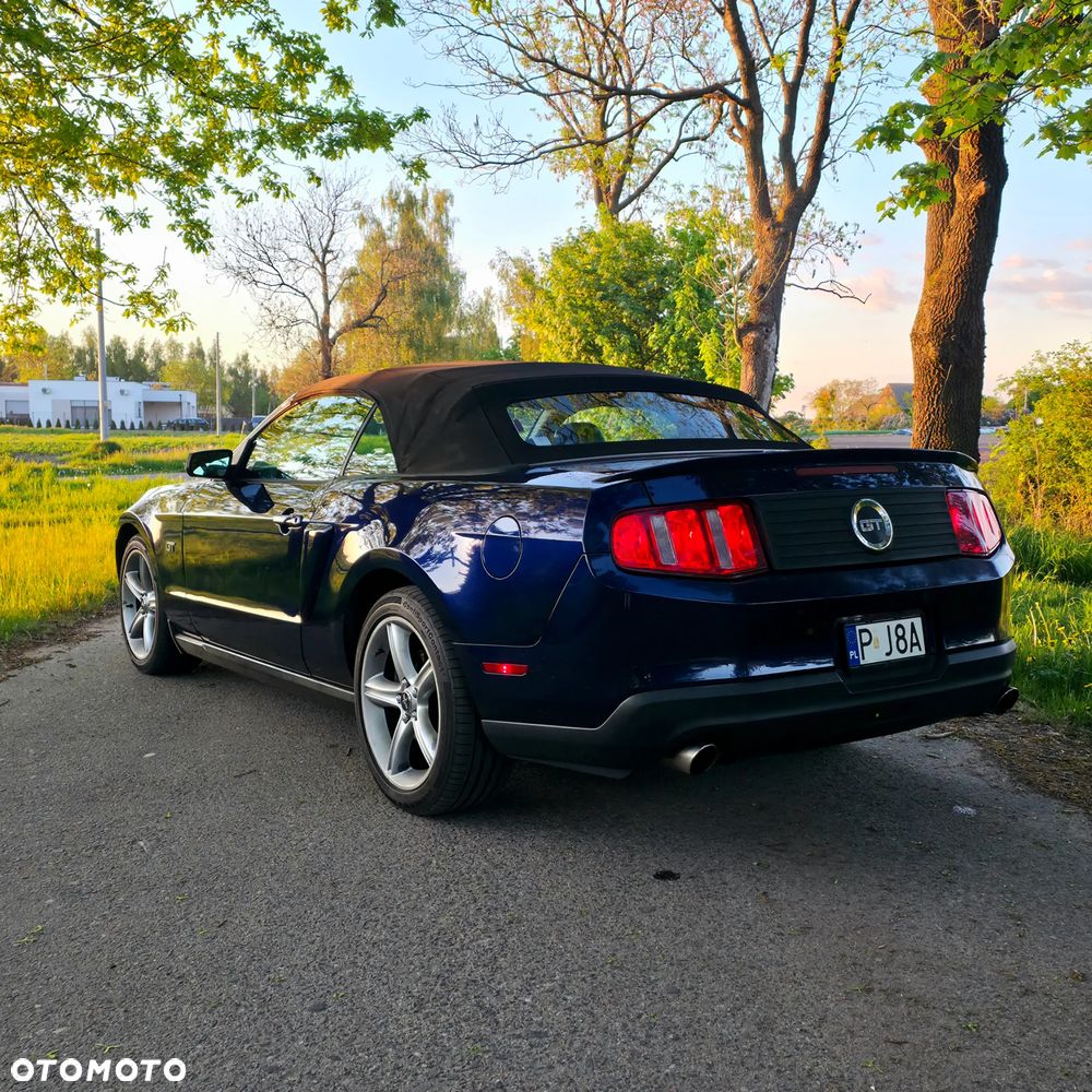 Ford Mustang - 6