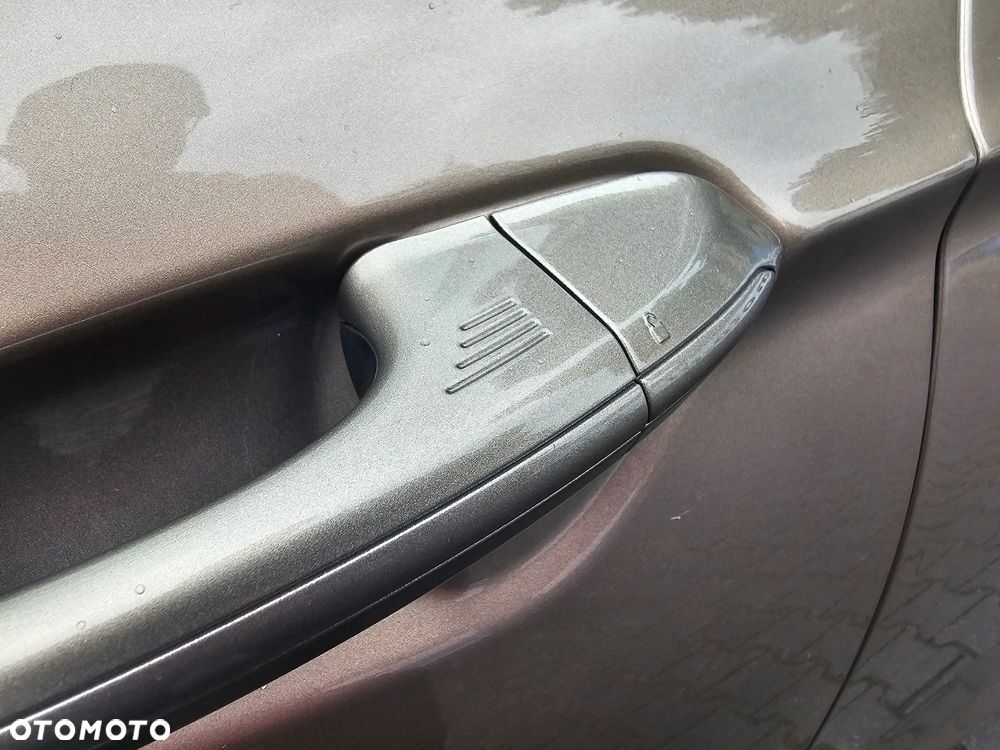 Ford Mondeo 2.0 TDCi Titanium PowerShift - 11