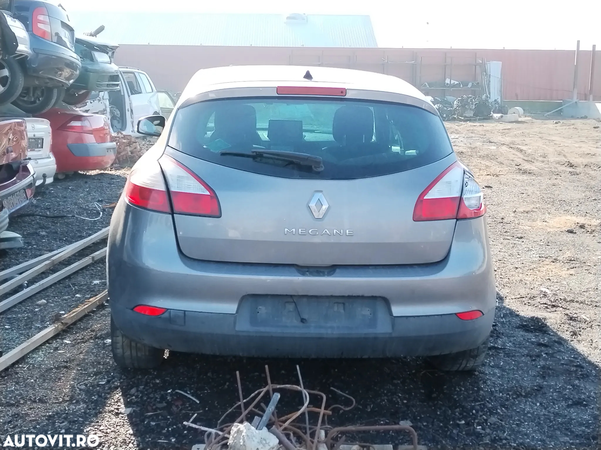 Dezmembram Renault Megane 3 - 3