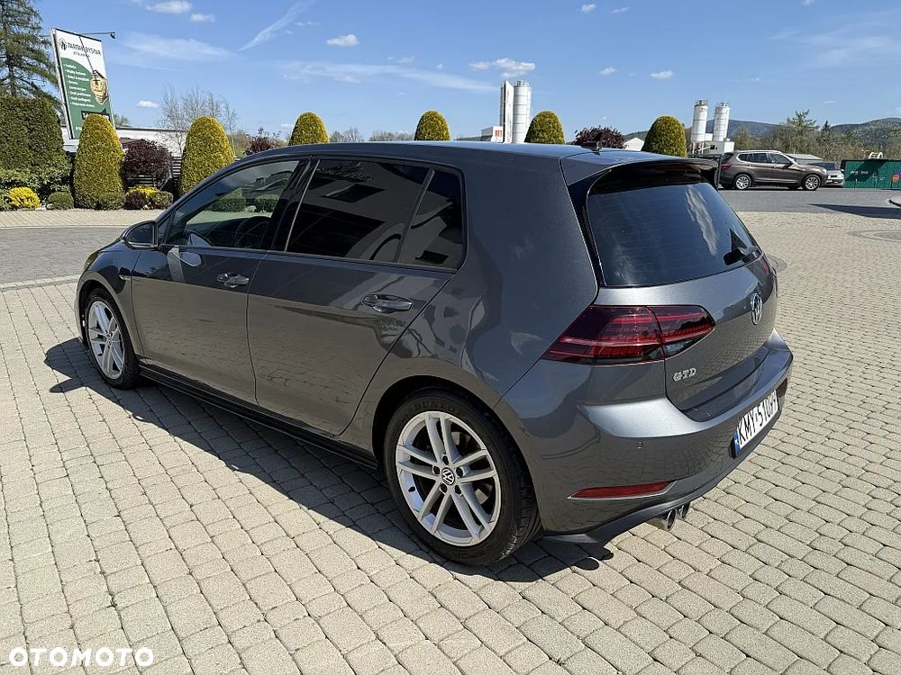 Volkswagen Golf GTD (BlueMotion Technology) DSG - 7
