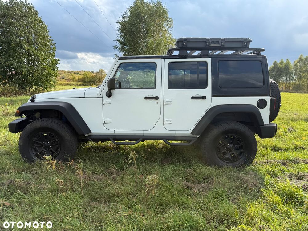 Jeep Wrangler - 28