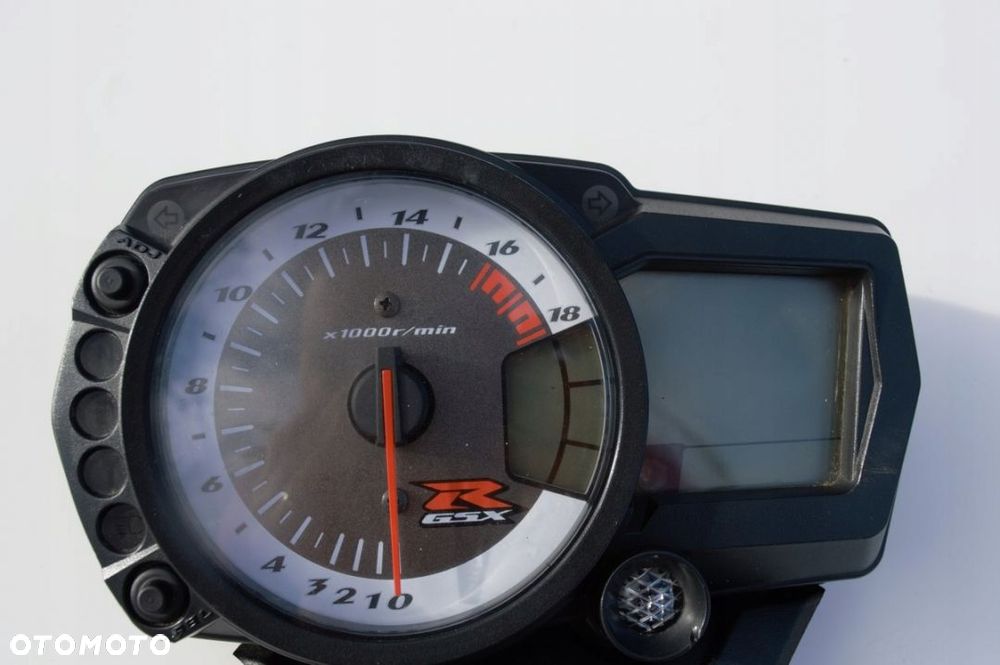 SUZUKI GSXR 600/750 K8 K9 LICZNIK ZEGARY - 3
