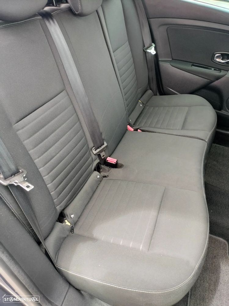 Renault Mégane 1.5 dCi Limited - 5