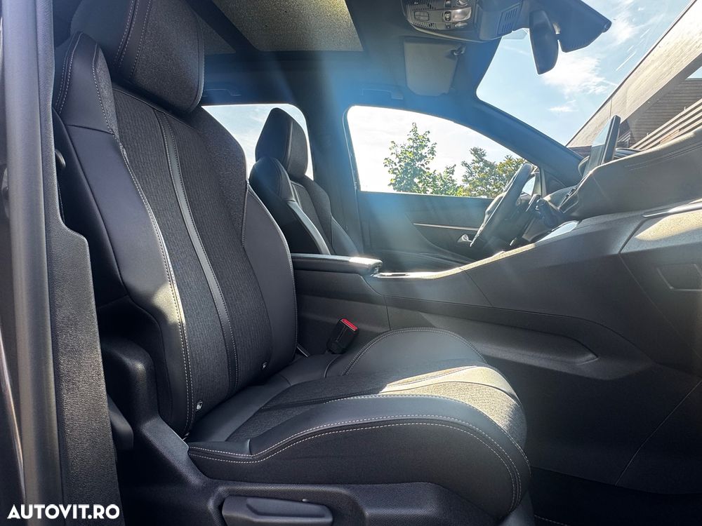 Peugeot 3008 1.2 PureTech 130 EAT8 GT - 25