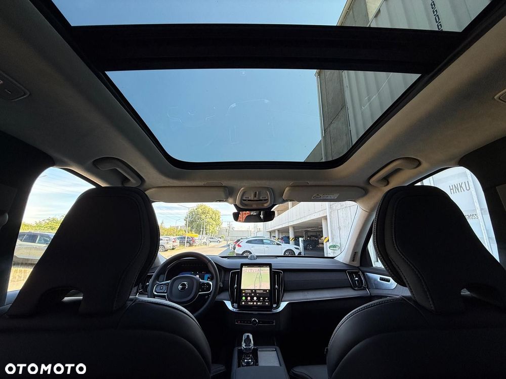 Volvo XC 90 T8 AWD Plug-In Hybrid Ultra Dark 7os - 25