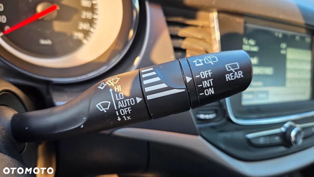 Opel Astra 1.4 T 120 Lat - 15