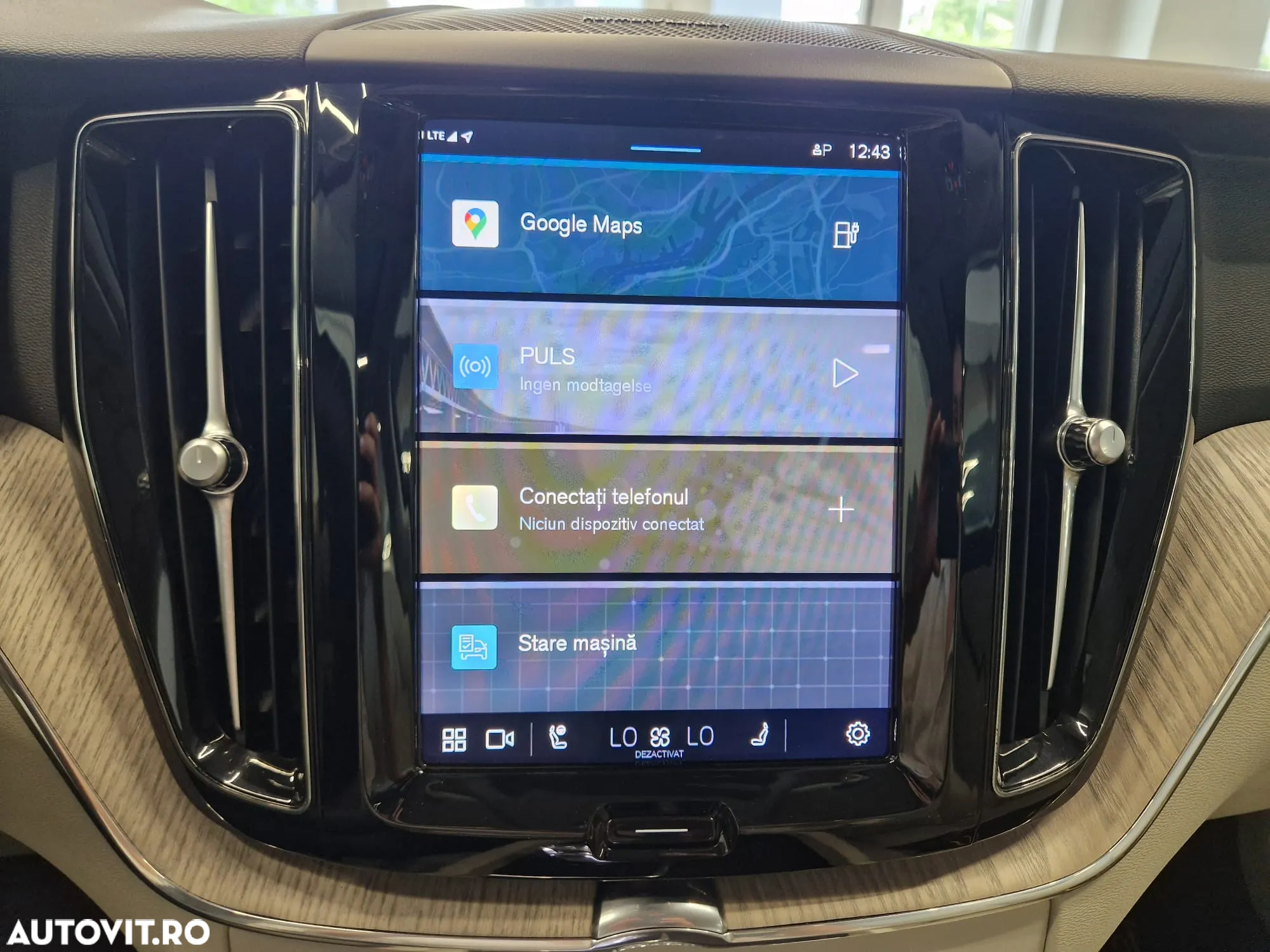Volvo XC 60 T6 AWD Recharge Geartronic Inscription - 26