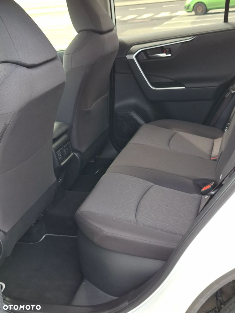 Toyota RAV4 - 18