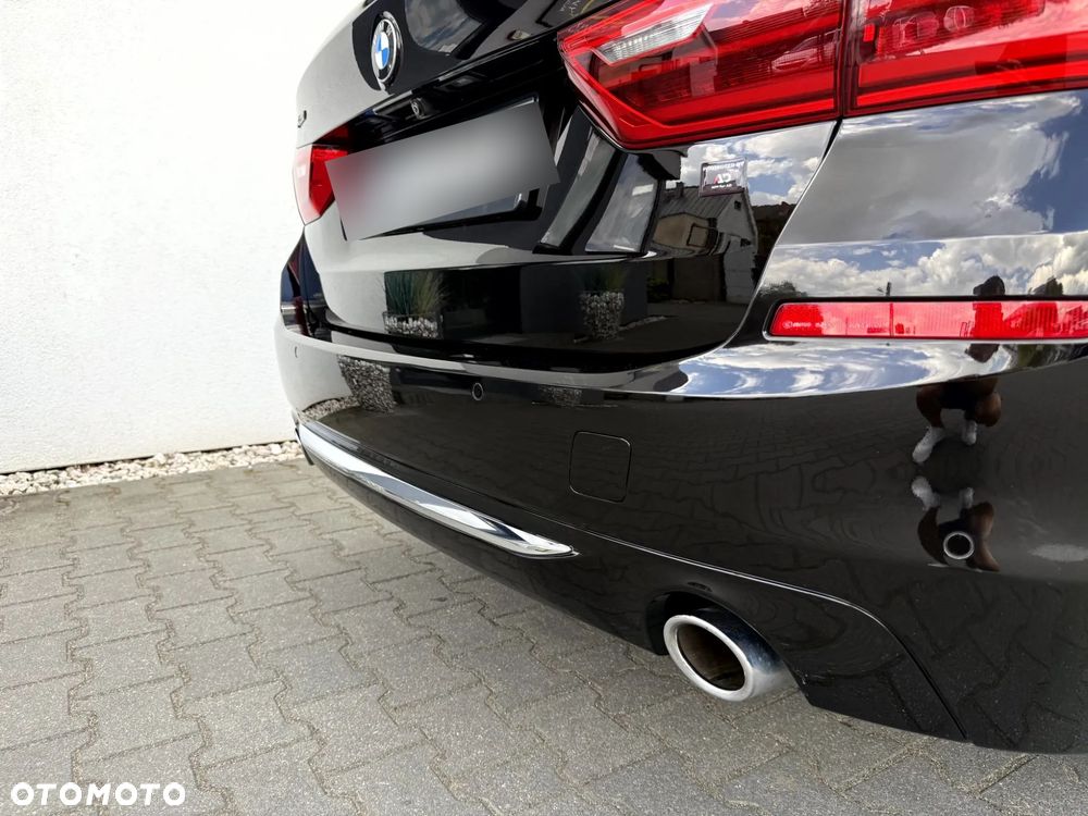 BMW Seria 5 520d xDrive Luxury Line - 36