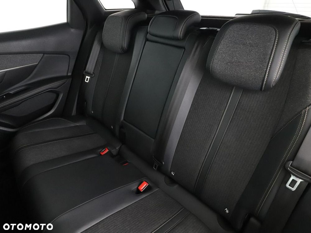 Peugeot 3008 1.5 BlueHDi GT Pack S&S EAT8 - 18