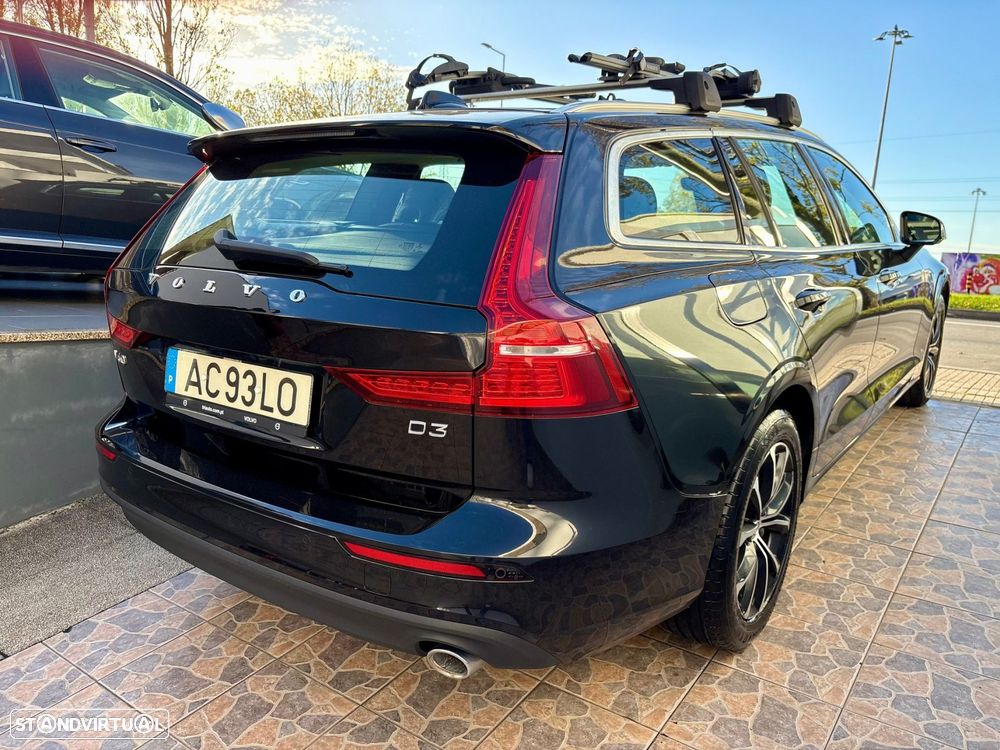 Volvo V60 2.0 D3 Momentum Plus - 3