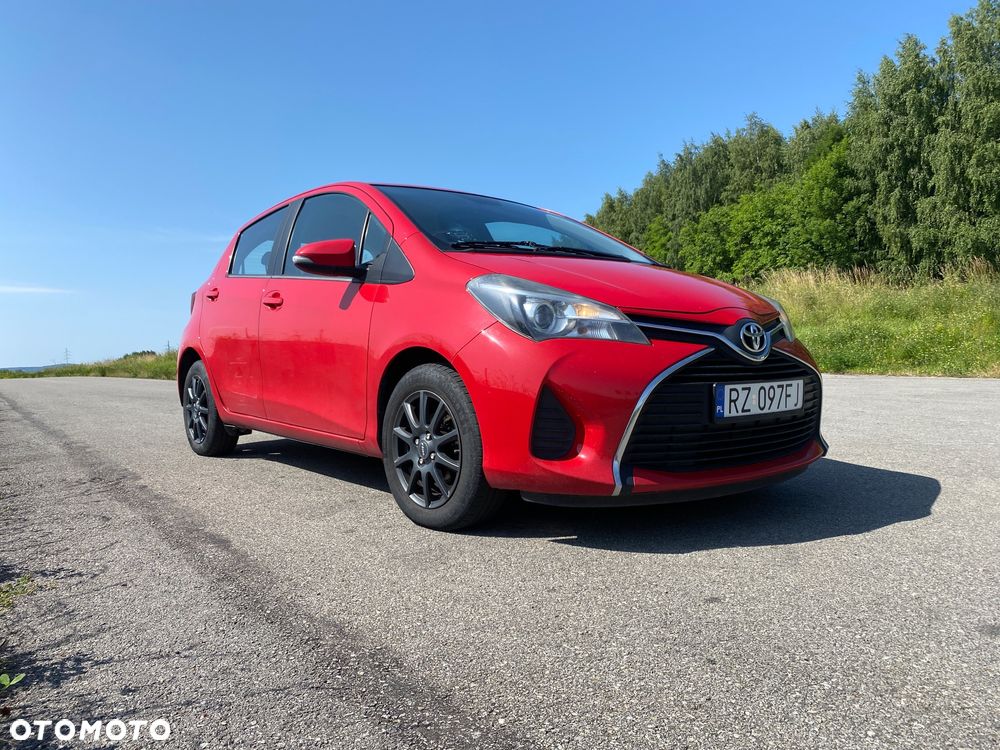 Toyota Yaris 1.0 VVT-i Comfort mit Design-Paket - 2