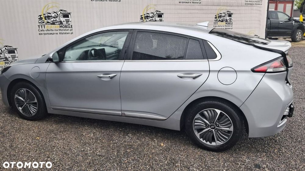 Hyundai IONIQ - 20