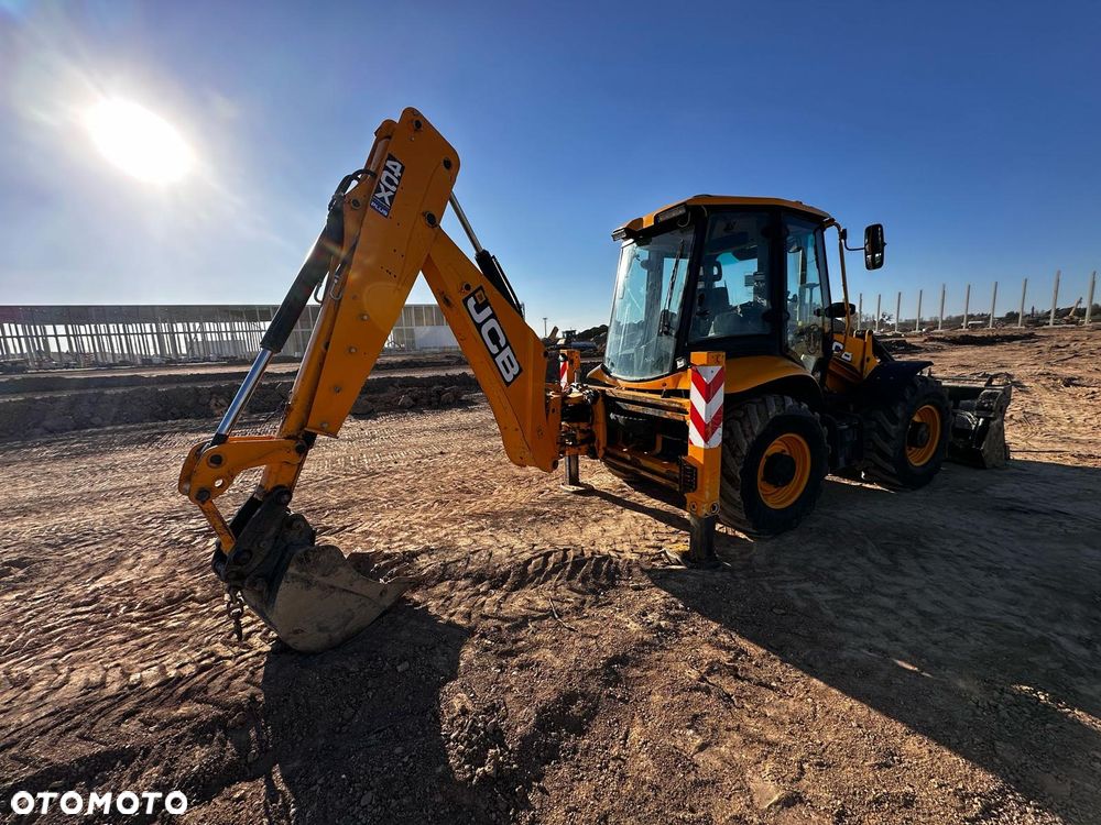 JCB 4 CX - 4