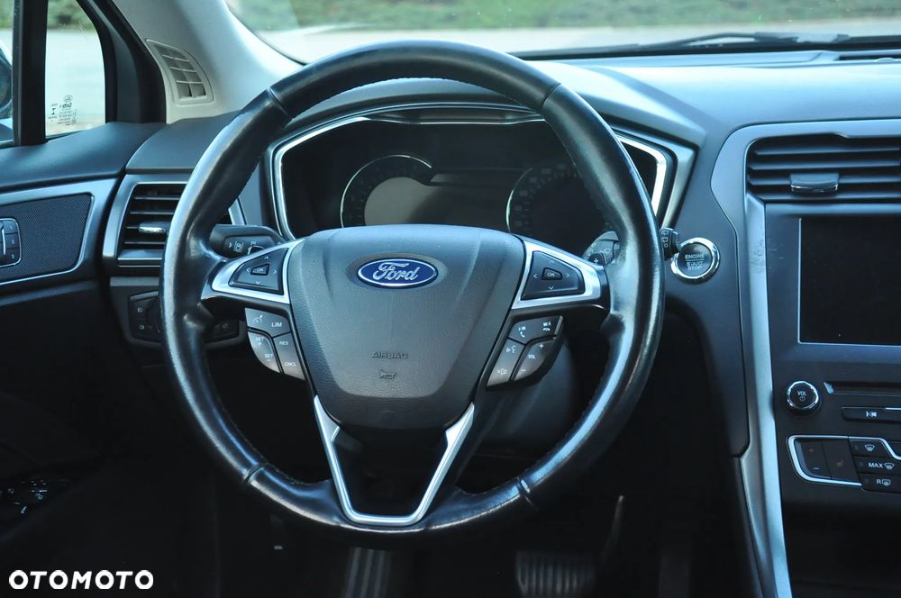 Ford Mondeo 2.0 EcoBlue Titanium - 27