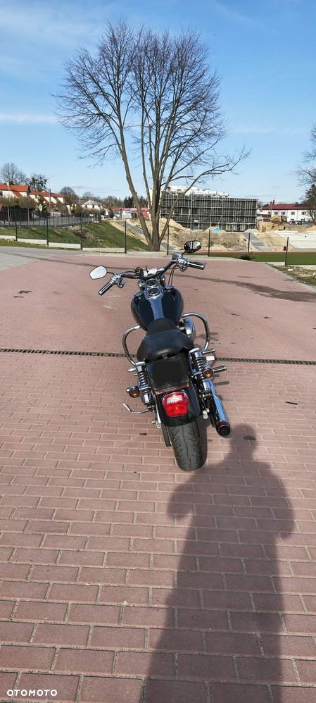 Harley-Davidson Dyna Street Bob - 4