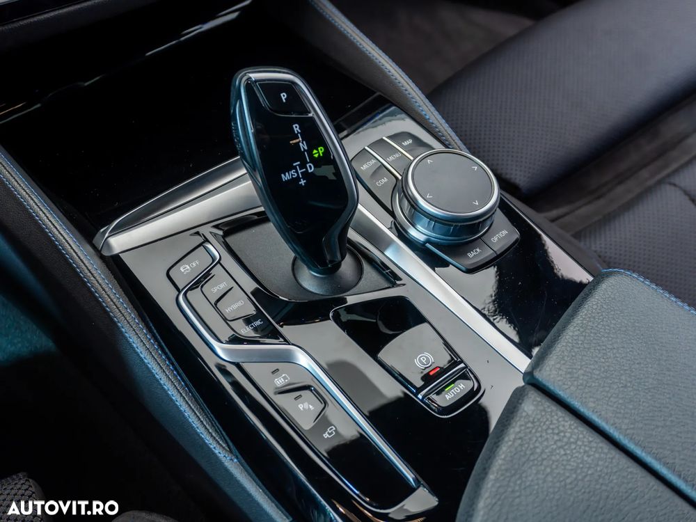 BMW Seria 5 530e xDrive Aut. M Sport Edition - 32