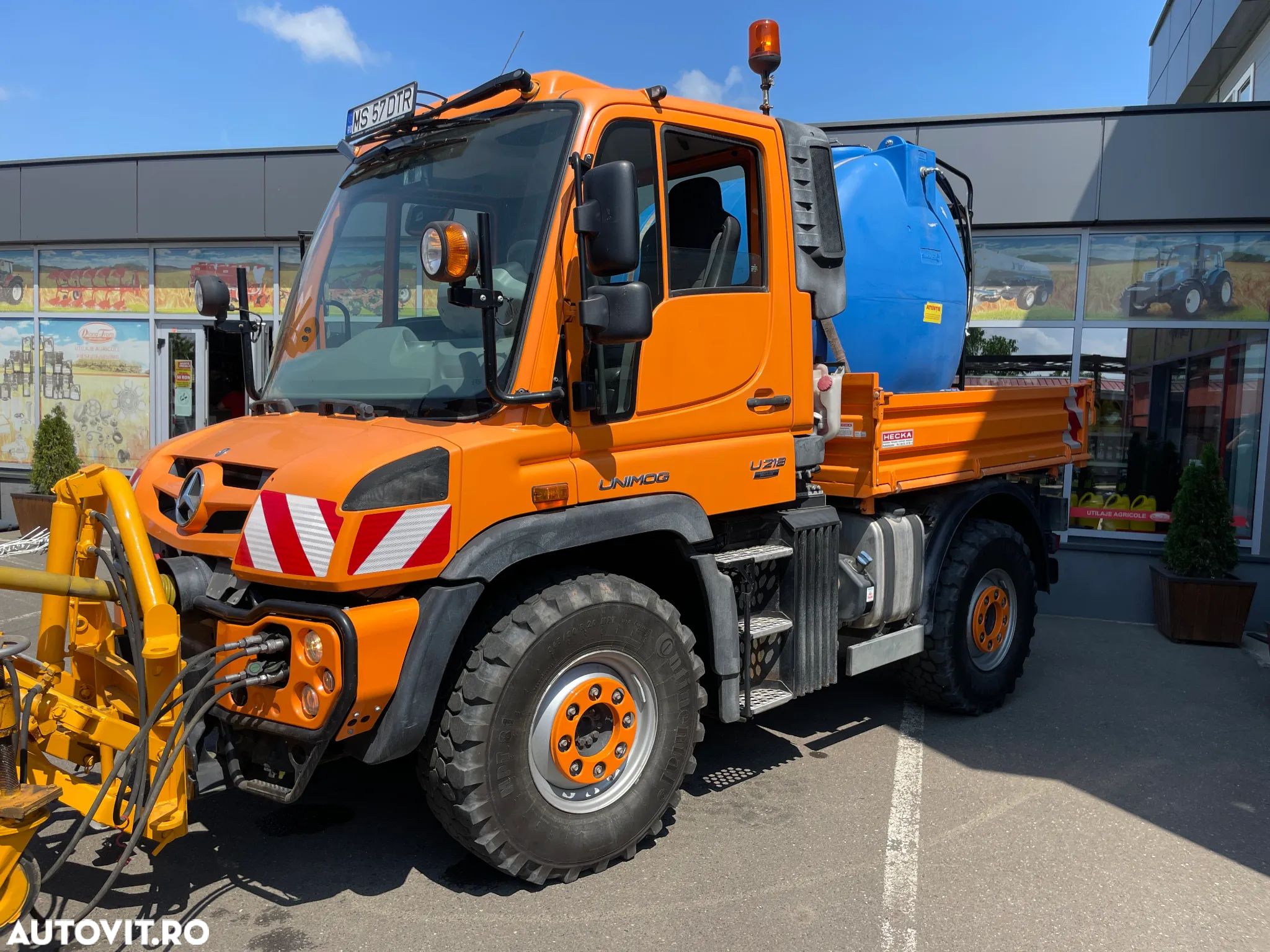 Mercedes-Benz UNIMOG U218 - 1