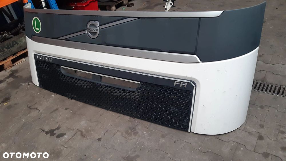 RENAULT T RANGE GAMA T Maska przód atrapa uszkodzona - 2