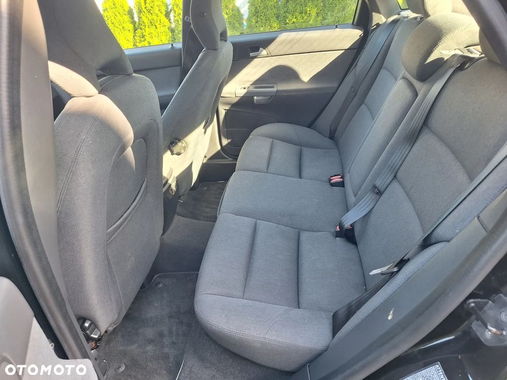 Volvo S40 - 16