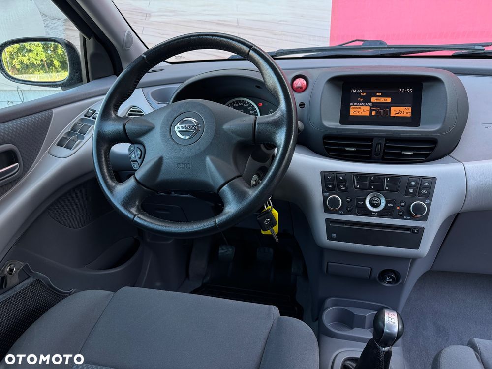 Nissan Almera Tino - 5