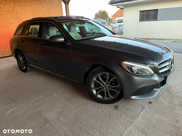 Mercedes-Benz Klasa C 180 d T Exclusive