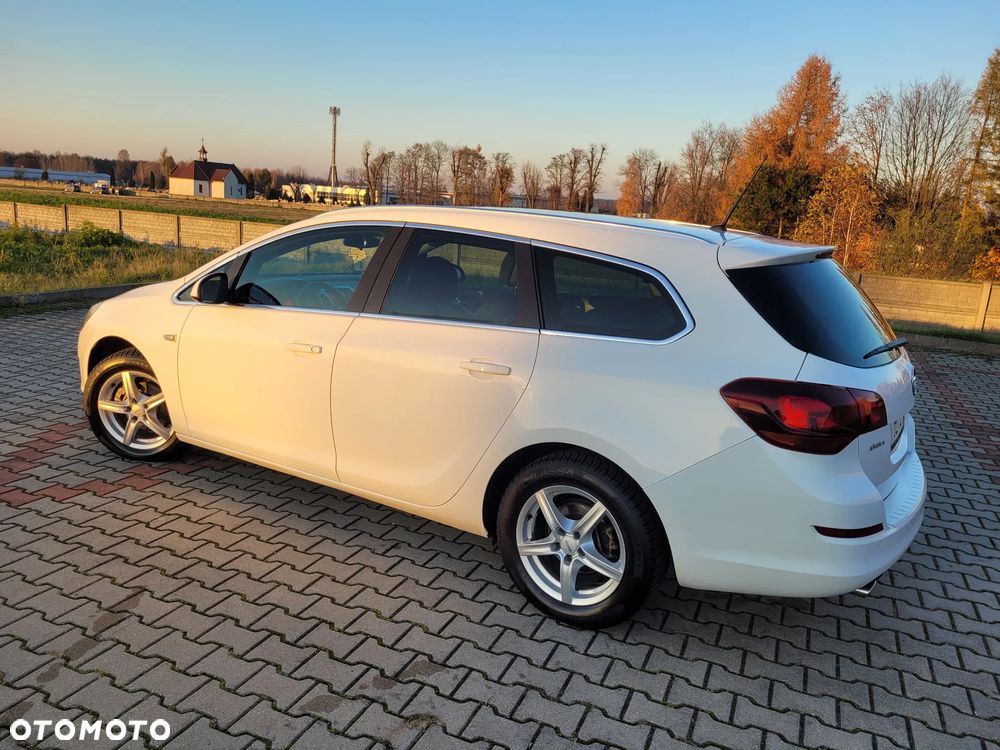 Opel Astra 1.4 Turbo Sports Tourer - 33