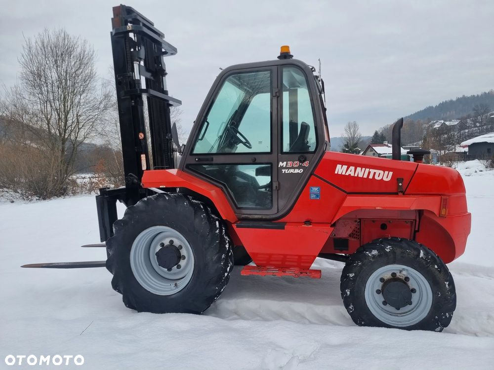 Manitou M30-4 T Wózek Widłowy 4X4 TERENOWY JAK NOWY! 2013r z Norwegii. Silnik PERKINS TURBO 100KM! DEKRA do 2026roku! 3 tony Udzwig! Posuw wideł Hydrauliczny! Jazda REWERS+4 biegi. Ani deka luzów czy wycieków! Zadbana Maszyna! - 2
