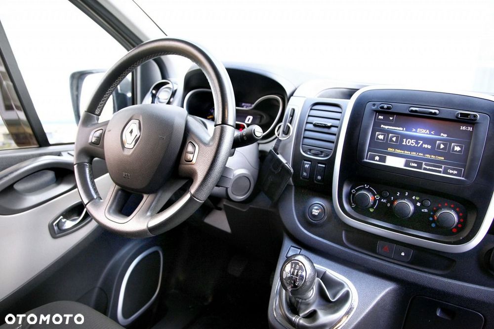 Renault Trafic - 13