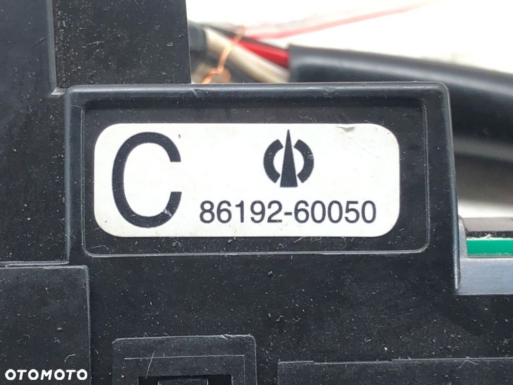 STEROWNIK NAGŁOŚNIENIA TYŁ - 289.00 PLN - TOYOTA LAND CRUISER 200 (_J2_) 2007 - 2022 5.7 V8 - 4