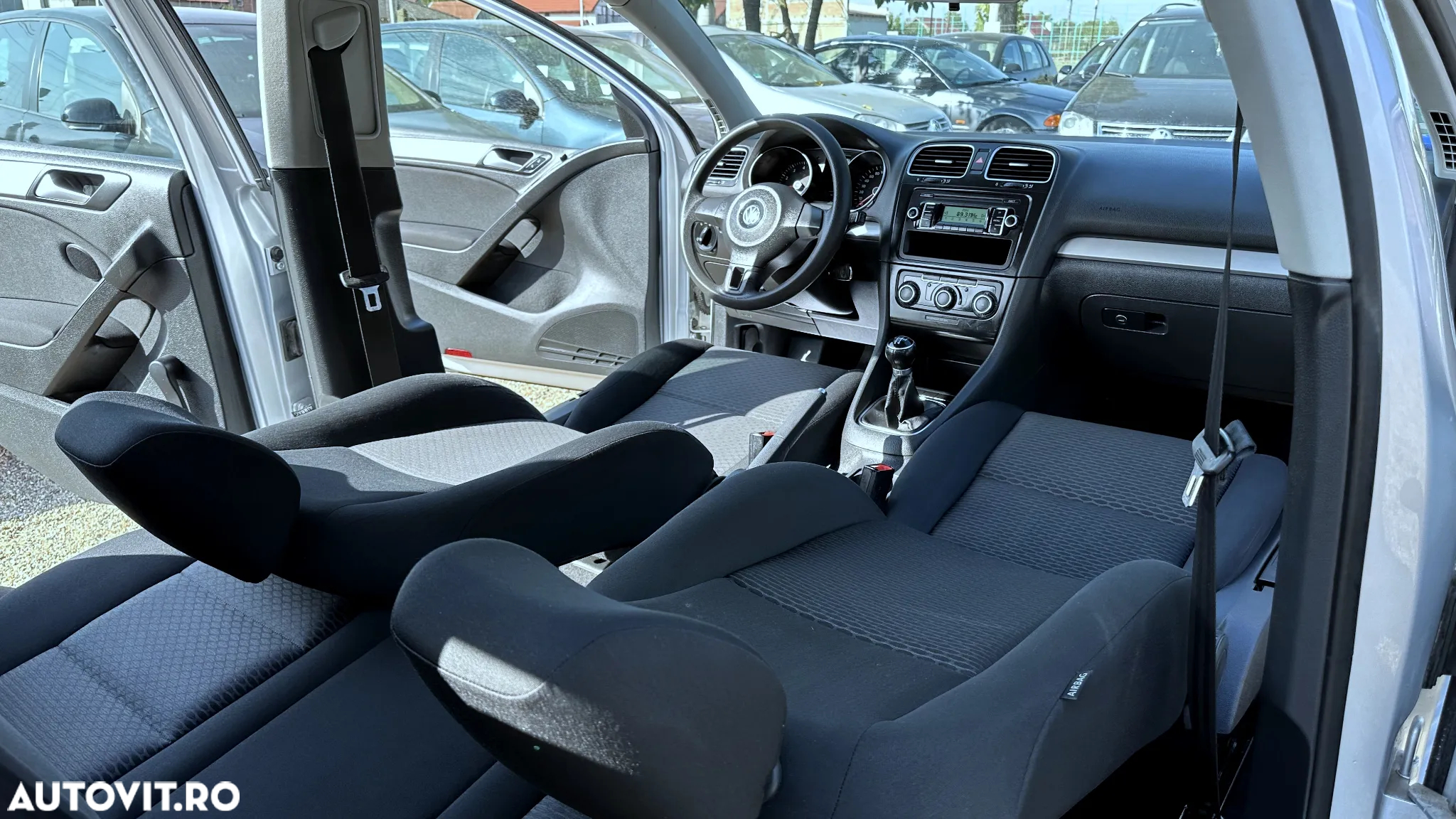 Volkswagen Golf 1.6 TDI BMT Comfortline - 6