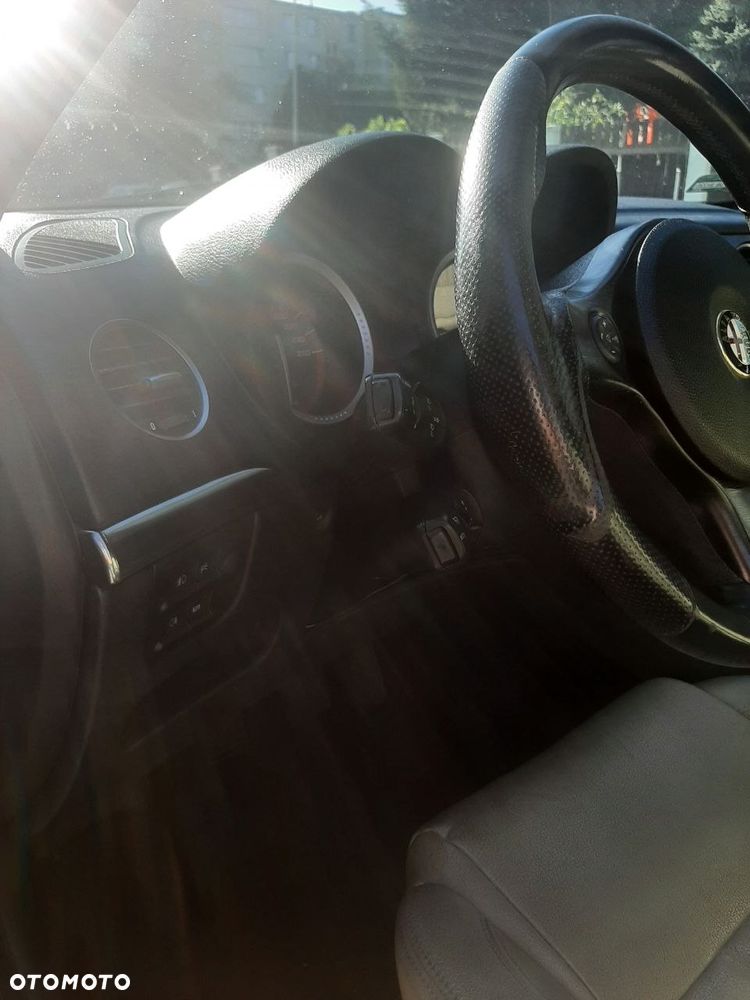 Alfa Romeo 159 2.0 JTDM 16V DPF - 6