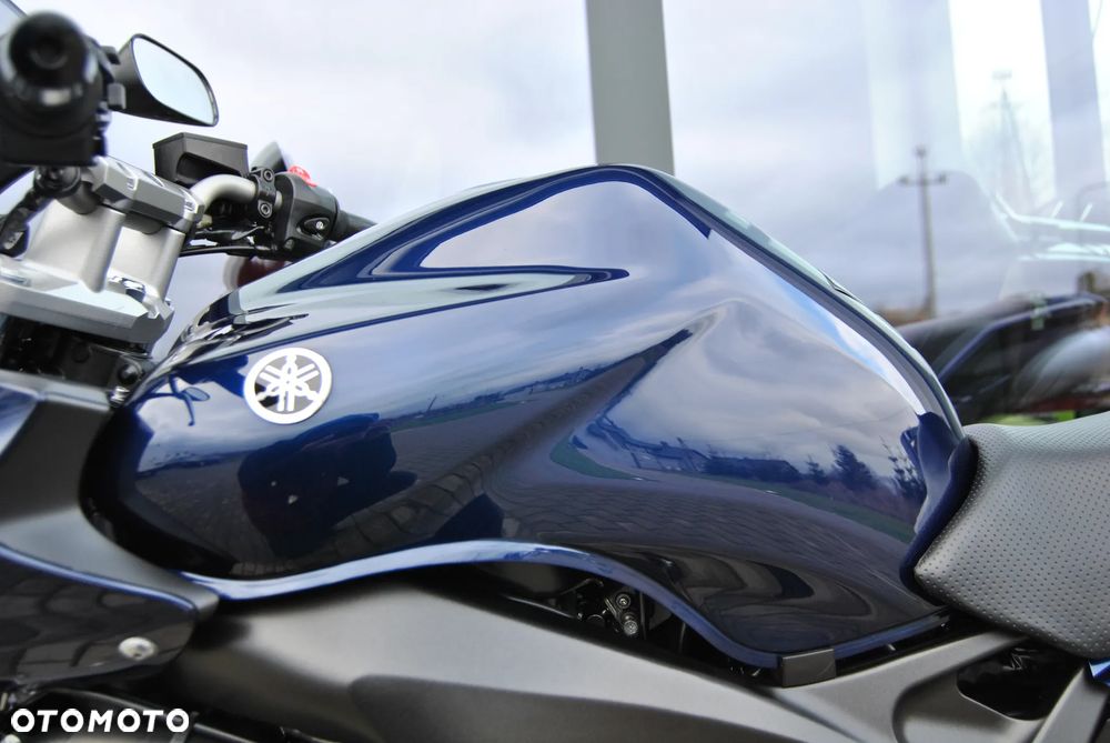 Yamaha FZ - 30